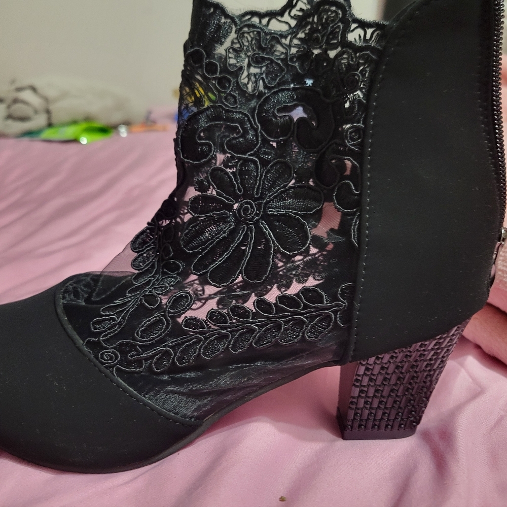 Elegant Black Lace Ankle Boots